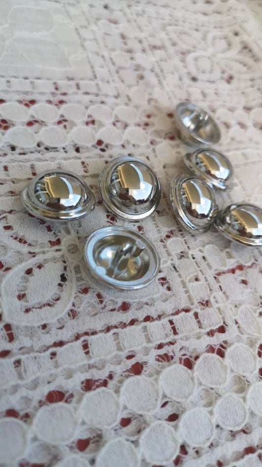 Boutons argentés 20mm (prix par 10)