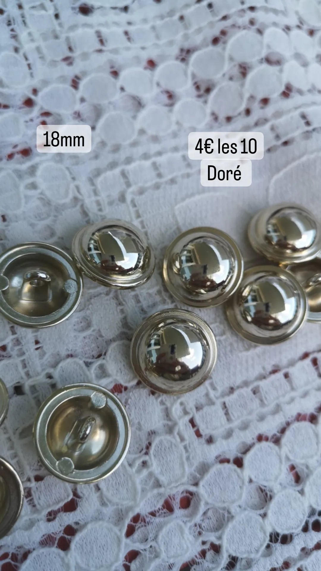 Boutons dorés 18mm (prix par 10)