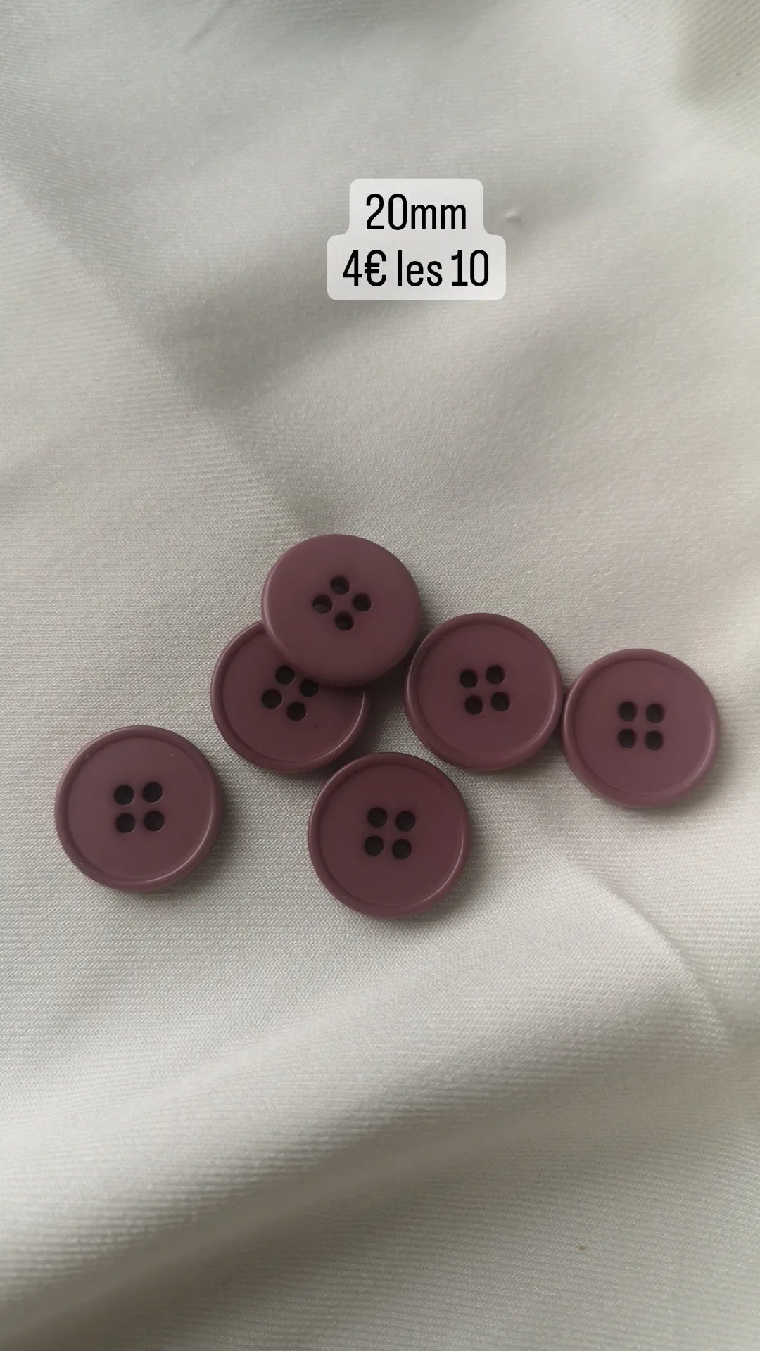 Boutons 20mm violets (vendu par 10)