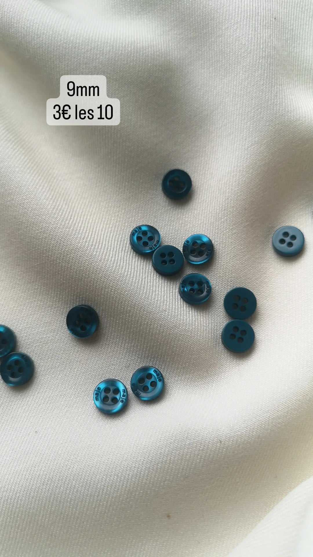 Boutons bleu canard 9mm (vendu par 10)