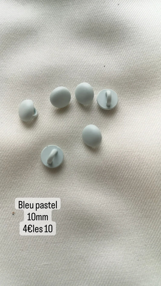 Boutons bleu pastel a pied 10mm (vendu par 11)