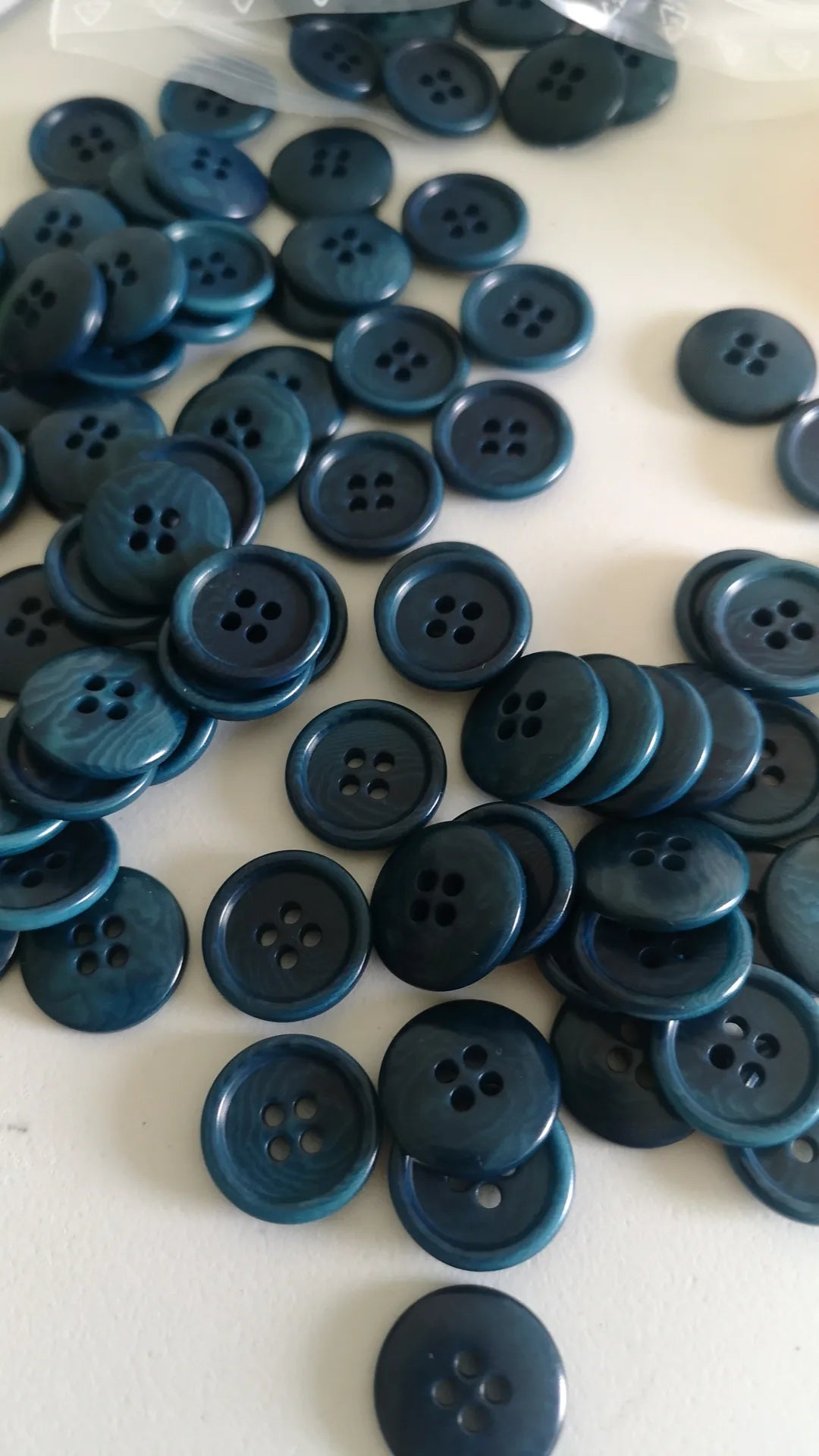 Boutons bleu canard 18mm(vendu par 10)