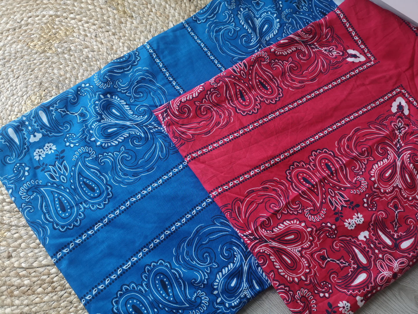 Voile de coton bandana bleu(prix par 50cm)