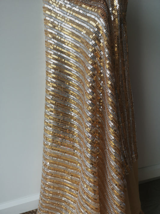 Sequin brodé sur tulle or jaune ( prix par 50cm)