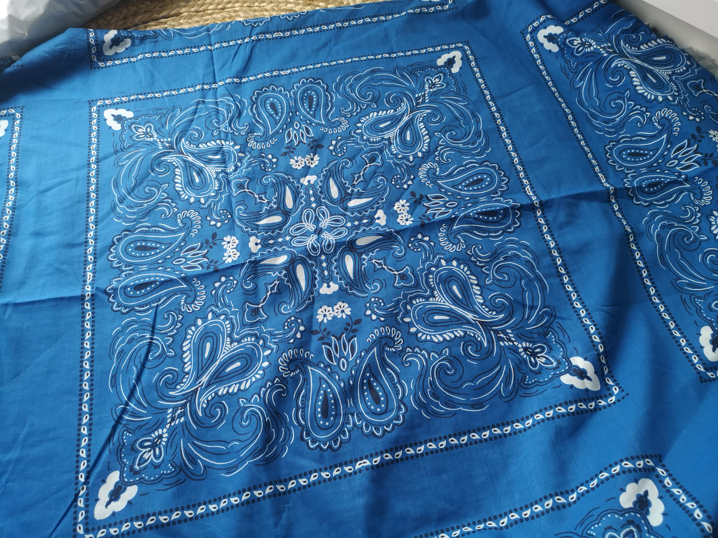 Voile de coton bandana bleu(prix par 50cm)